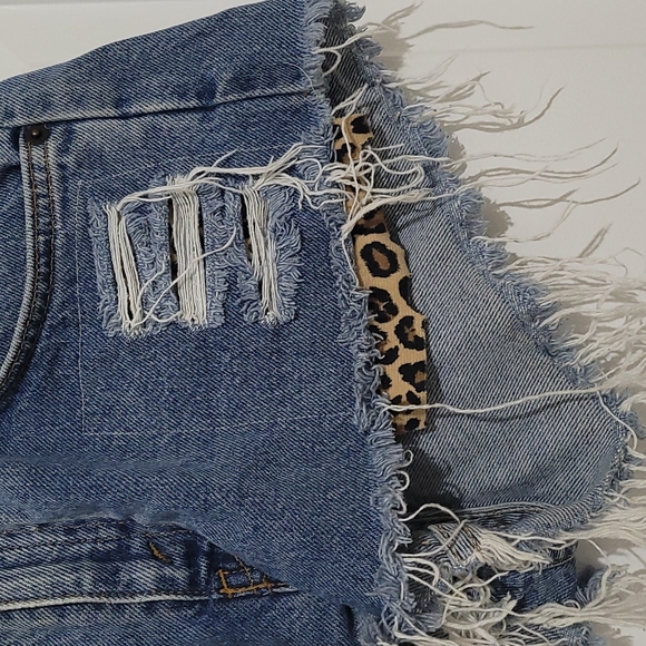 Levi's Vintage Orange Tag Upcycled Denim Shorts - Picture 5 of 7